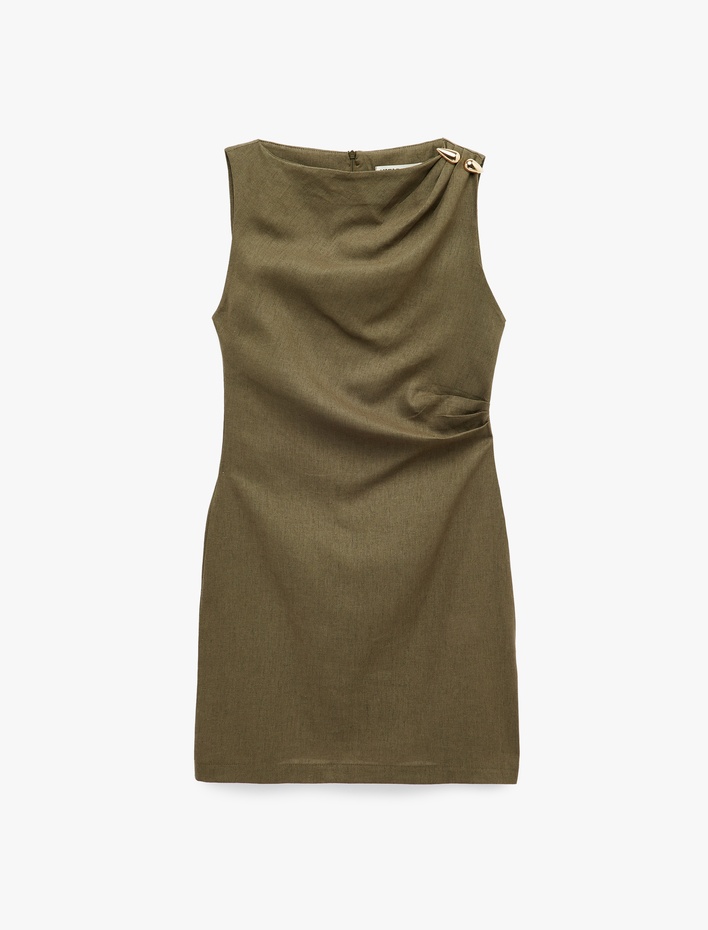  Keten Karışımlı Slim Fit Drapeli Yuvarlak Yaka Metal Aksesuarlı Kolsuz Mini Elbise