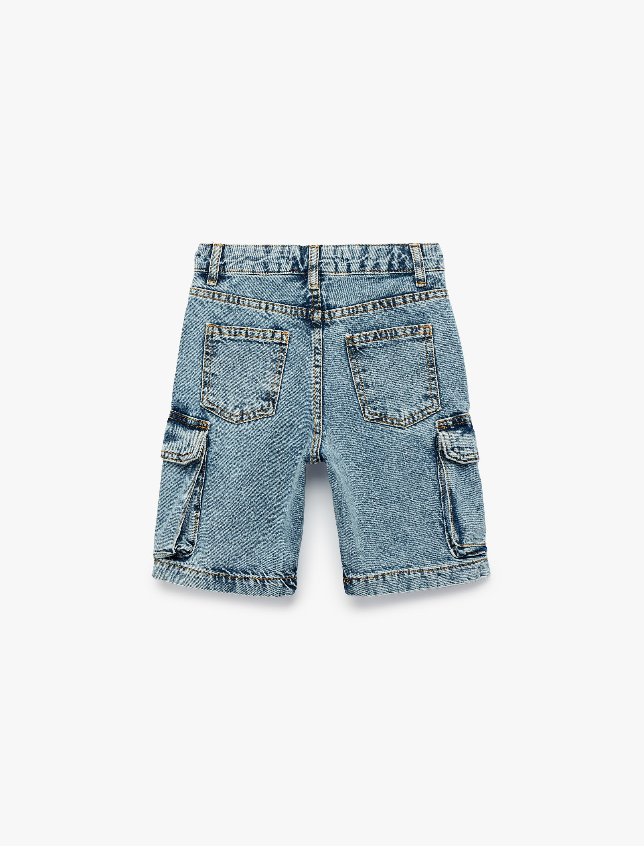  Erkek Çocuk Kapaklı Cep Detaylı Pamuklu Oversize Kargo Denim Şort