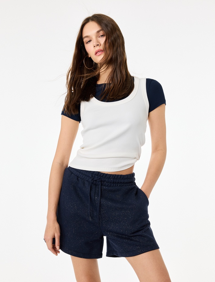  Slim Fit Beli Bağcıklı Cepli Simli Mini Şort
