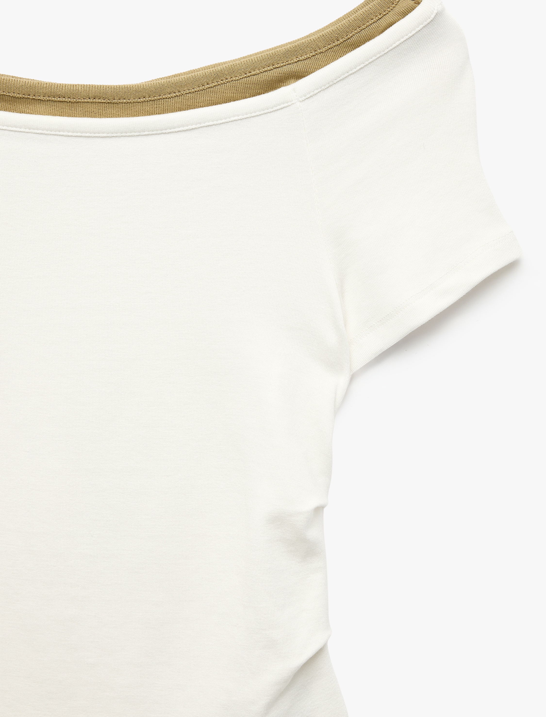   Viskon Kayık İkili Yaka Kısa Kollu Slim Fit Tişört