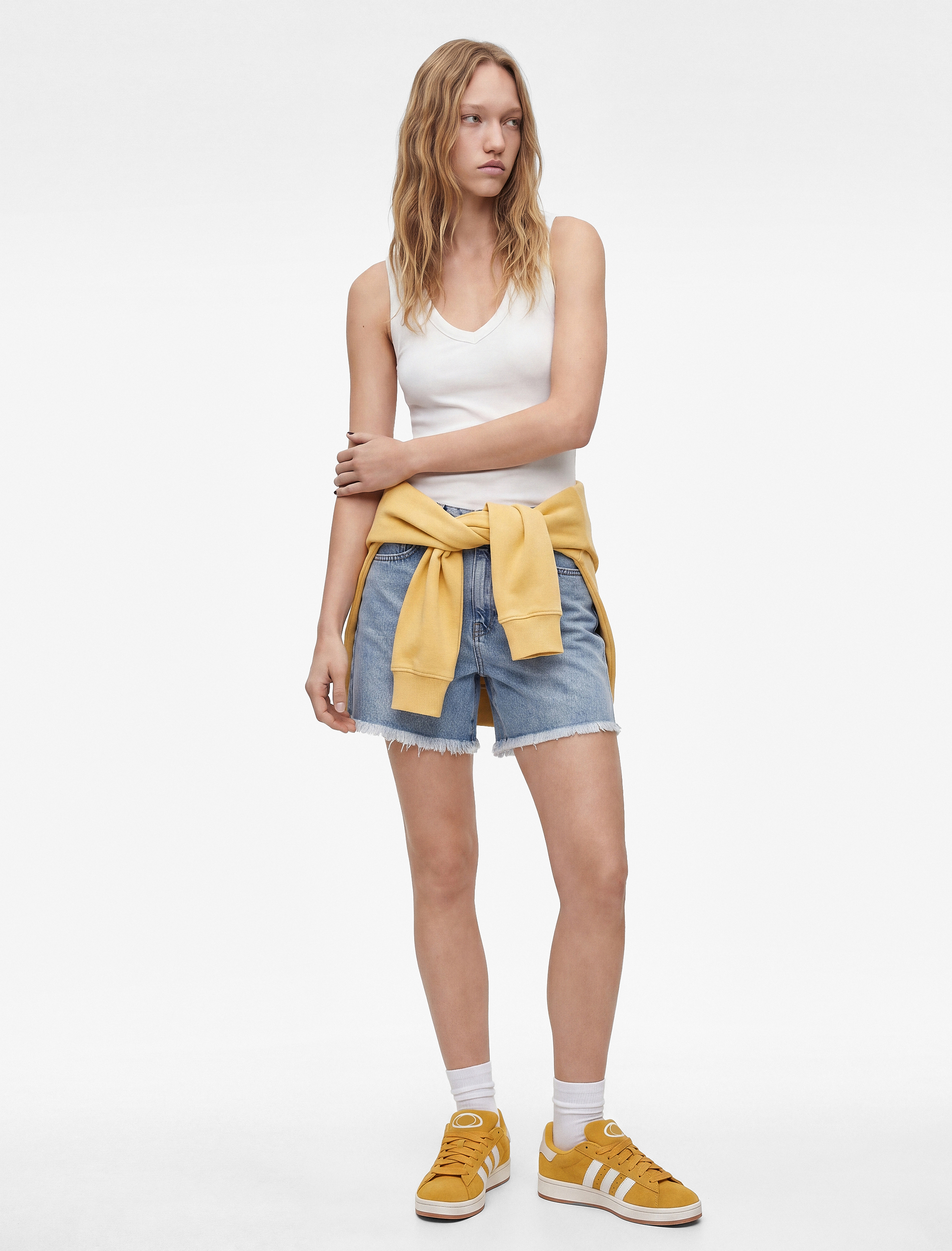   Pamuklu Rahat Kalıp Duble Paça Mini Denim Şort