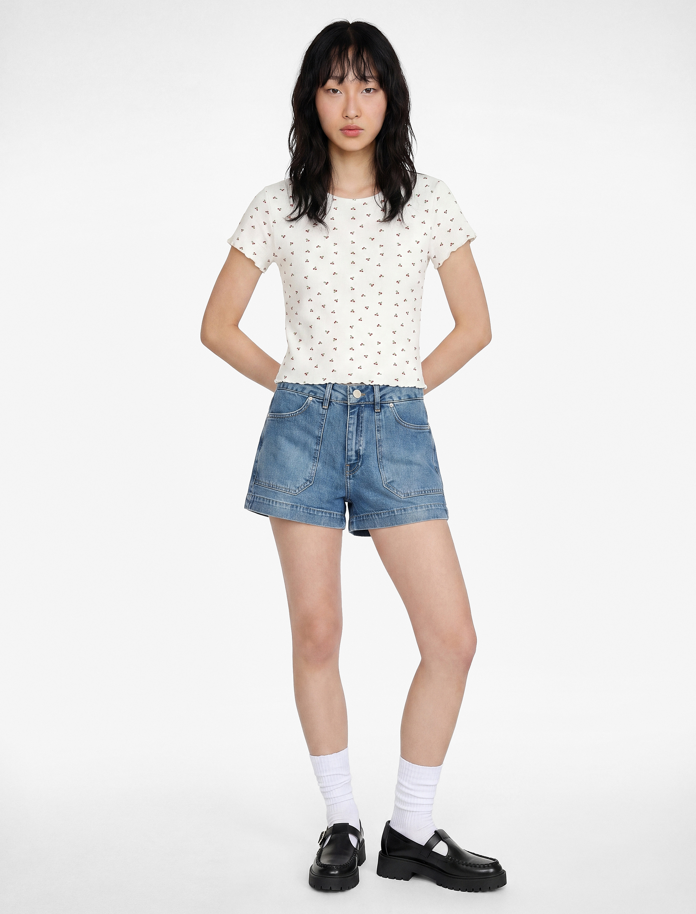  Pamuklu Regular Fit Cep Detaylı Mini Denim  Şort