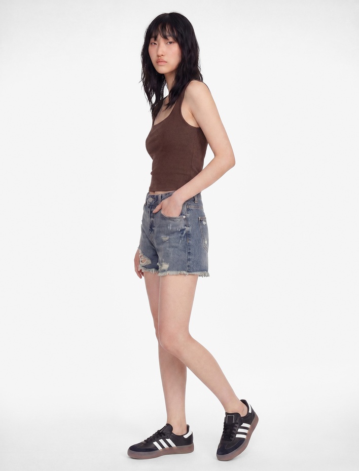  Yıpratma Detaylı Pamuklu Rahat Kalıp Mini Denim Şort