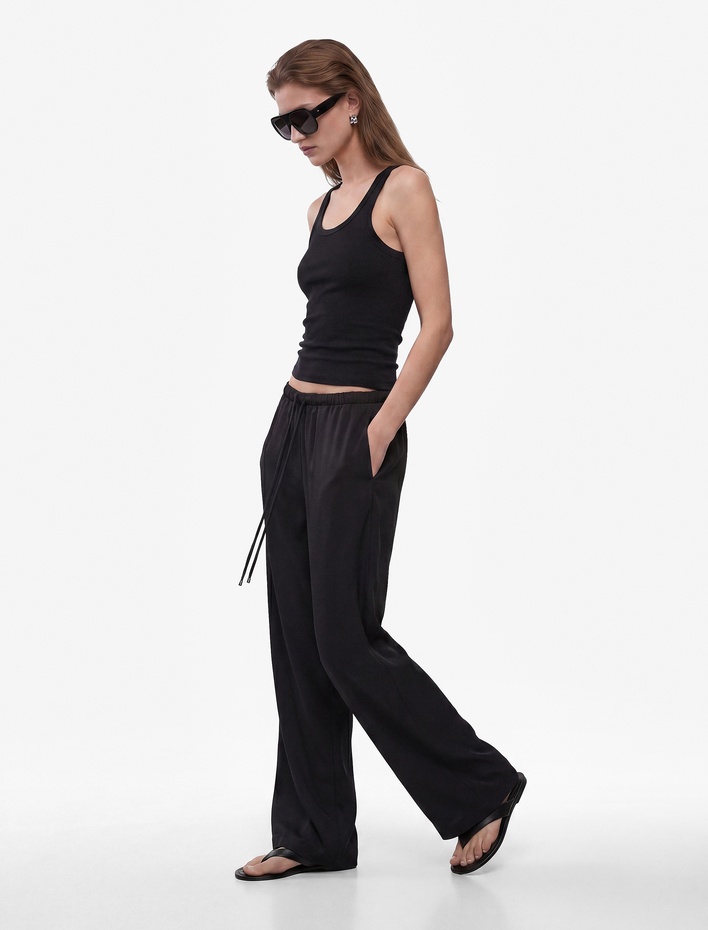  Aerobin Kumaş Straight Fit Cepli Düz Geniş Paça Saten Pantolon