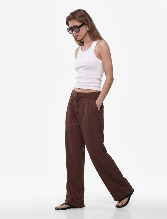  Straight Fit Pileli Kemerli Geniş Paça Pantolon