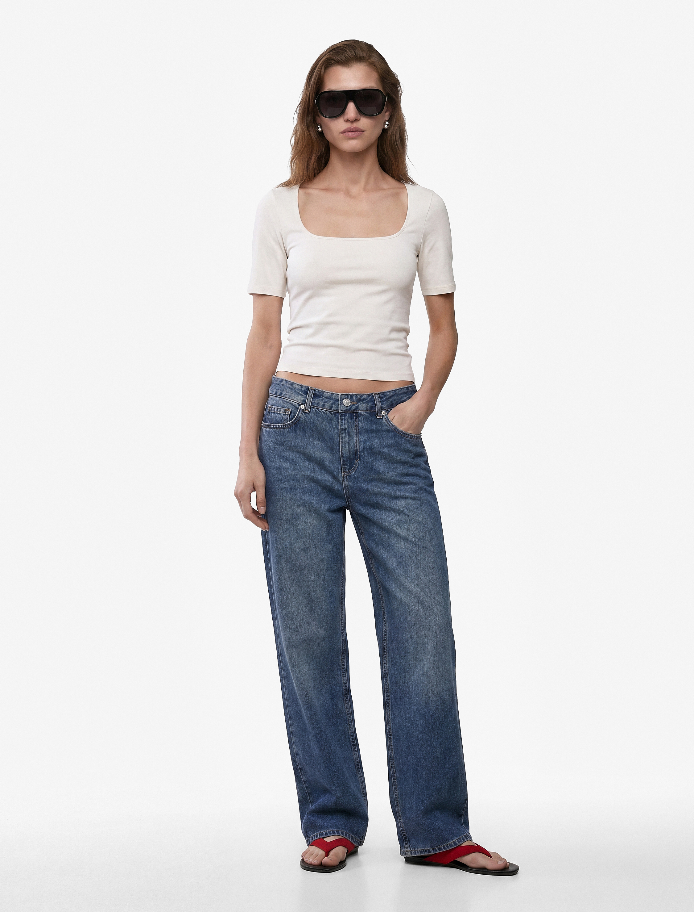   Pamuklu Slim Fit Kısa Kollu Kare Yaka Tişört
