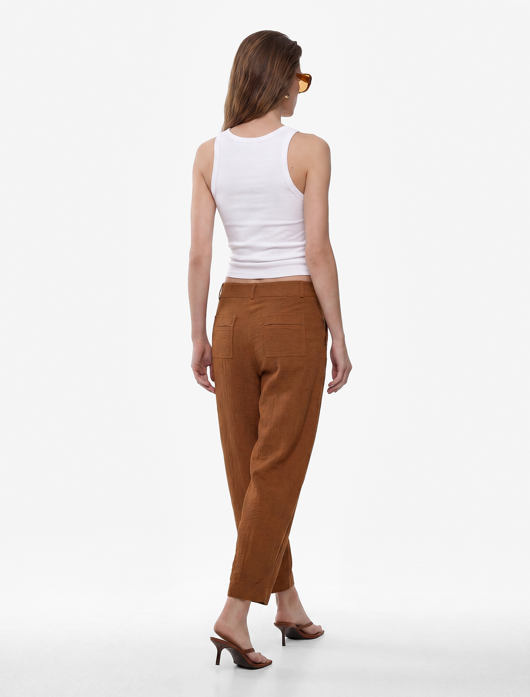  Keten Görünümlü Cepli  Dökümlü Barrel Fit Pantolon