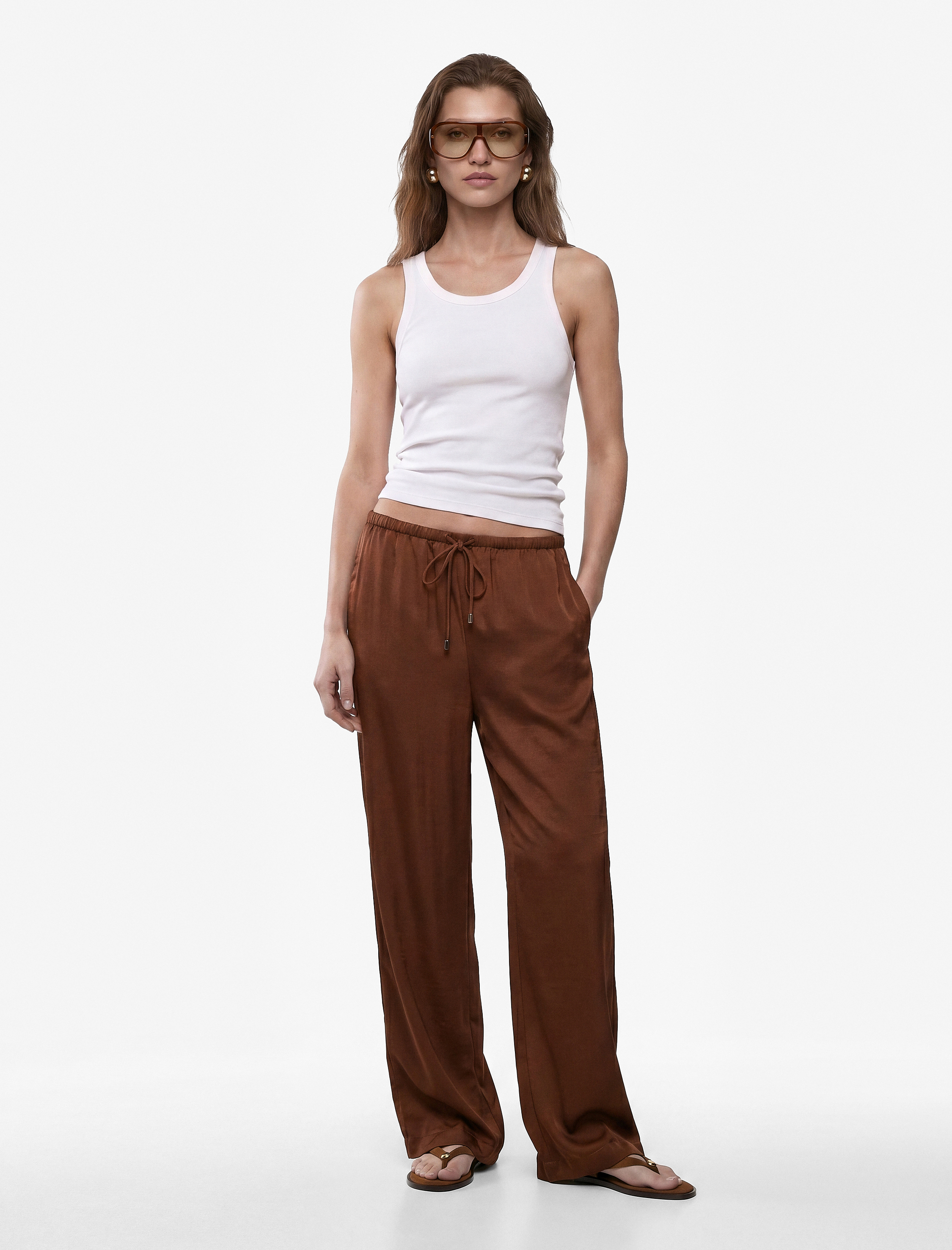   Aerobin Kumaş Straight Fit Cepli Düz Geniş Paça Saten Pantolon