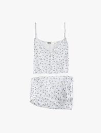 Askılı Çiçekli Şortlu Pijama Takımı