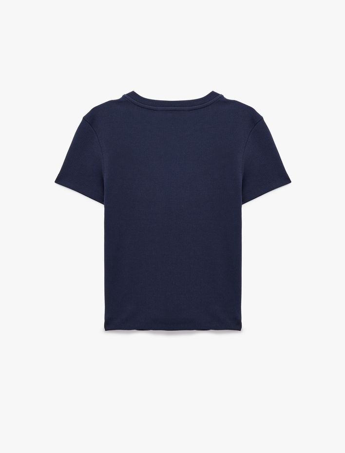  Pamuklu Slim Fit Bisiklet Yaka Kısa Kollu Basic Tişört
