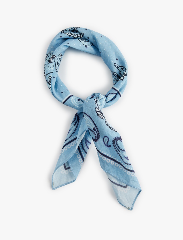 Kadın Desenli Kare Fular Bandana