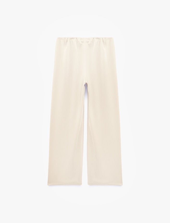  Straight Fit Bol Düz Paça Saten Pantolon