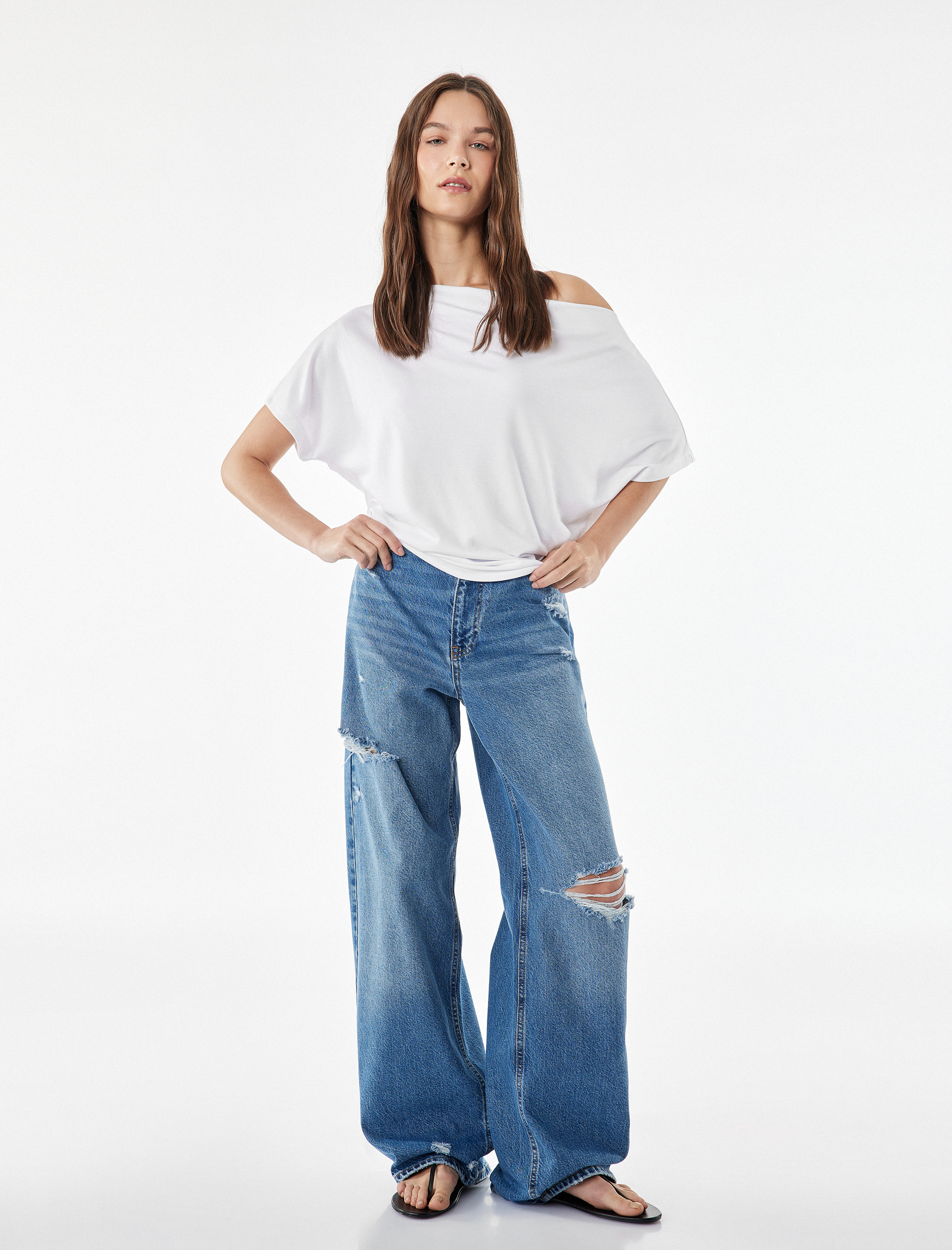   Modal Karışımlı Slim Fit Yarasa Kol Kayık Yaka Tişört