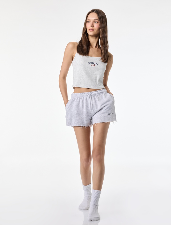  Baskı Detaylı Viskon Askılı Pijama Üstü