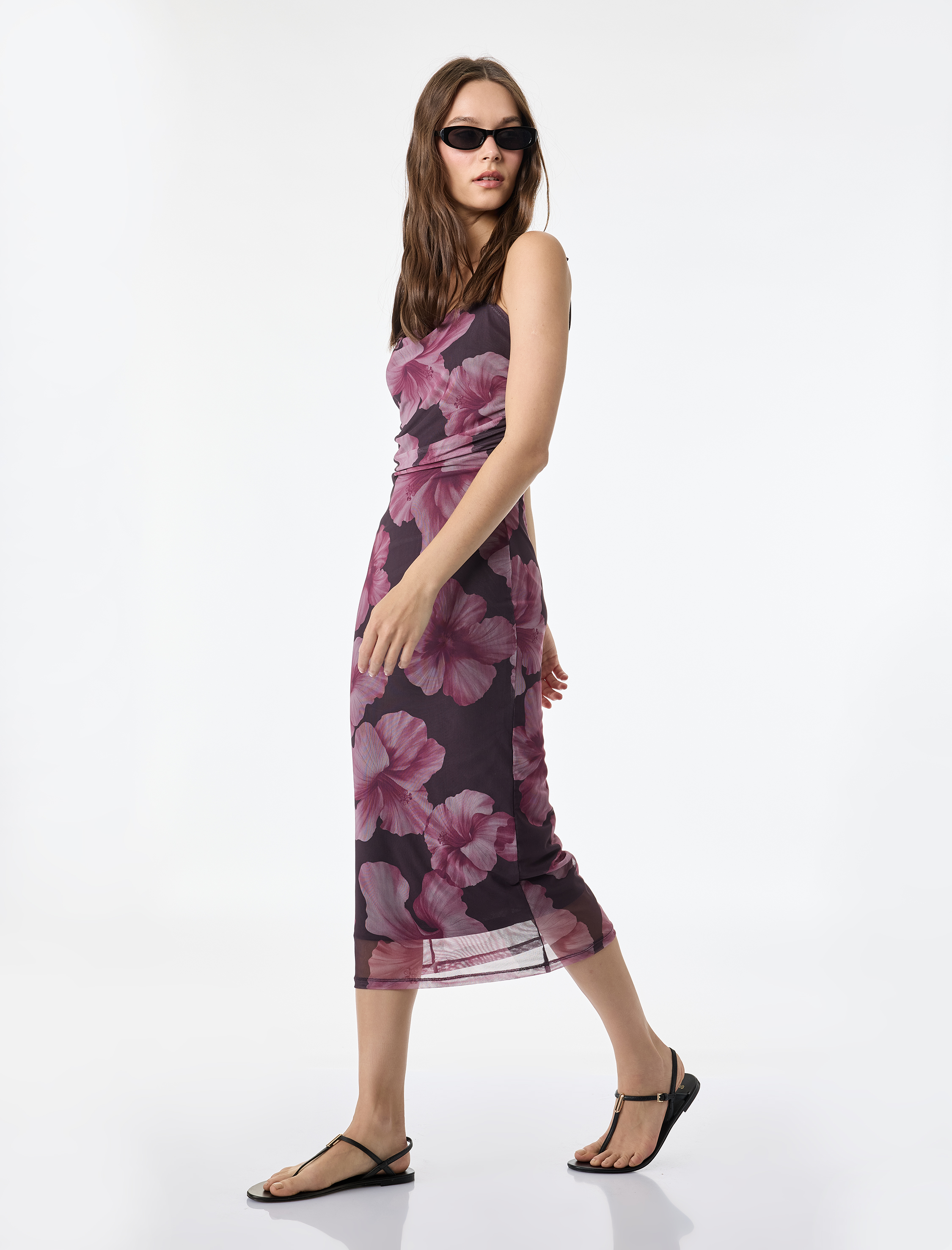   Kare Yaka Çiçek Desenli Askılı Midi Tül Bodycon Elbise