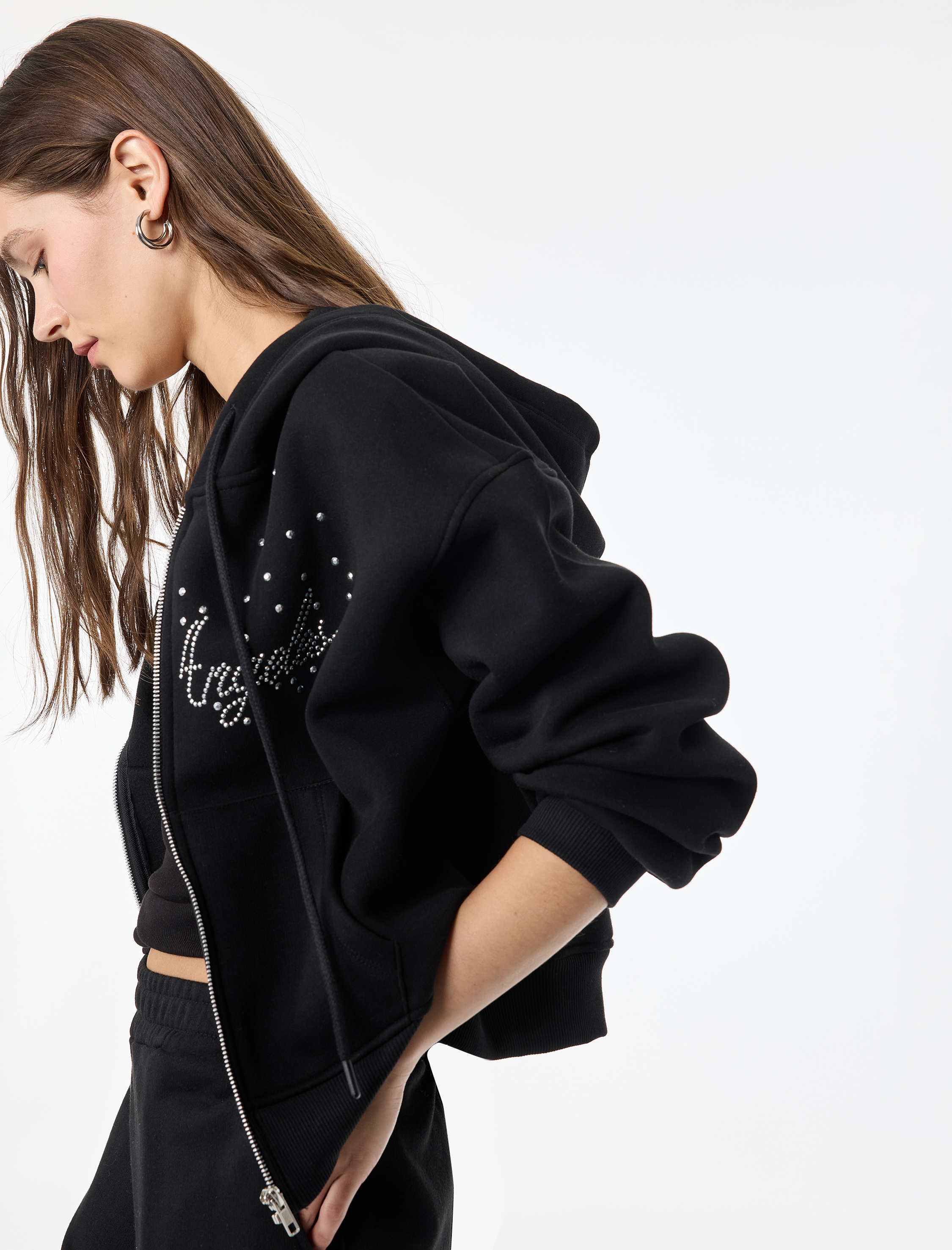   Uzun Kollu Taş Detaylı Şardonlu Kapüşonlu Sweatshirt