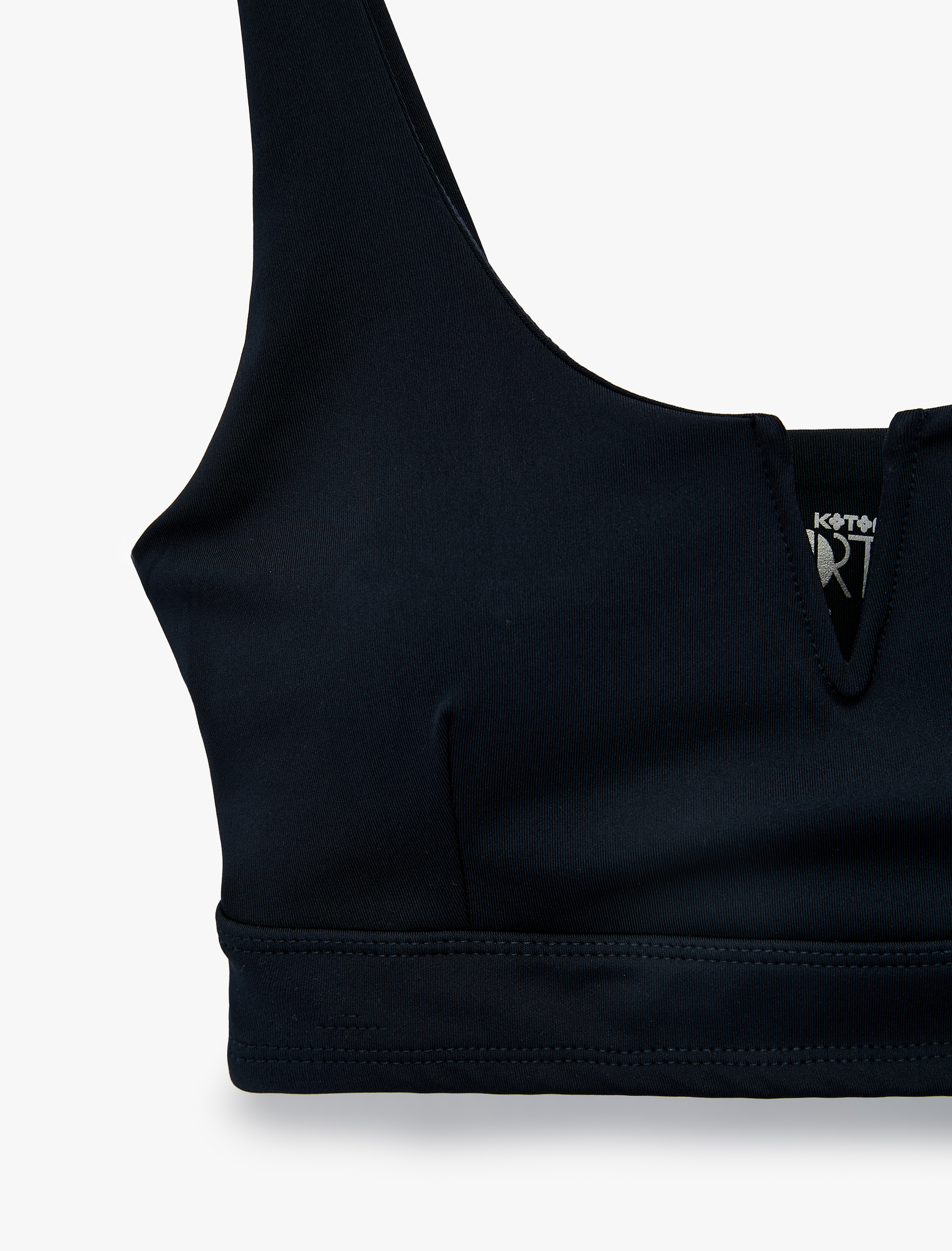   Slim Fit V Yaka Kolsuz Kaplı Sporcu Sütyeni