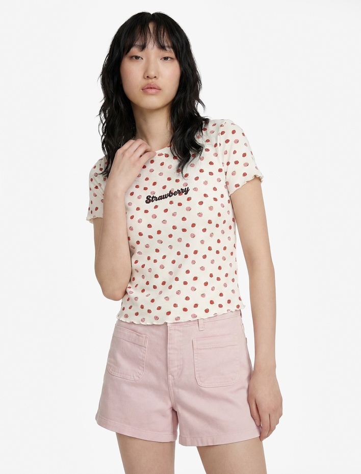  Cep Detaylı Normal Bel Pamuklu Slim Fit Mini Şort