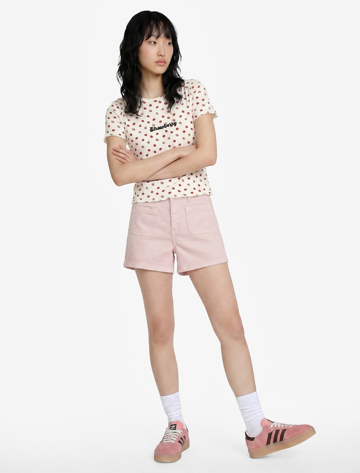  Cep Detaylı Normal Bel Pamuklu Slim Fit Mini Şort