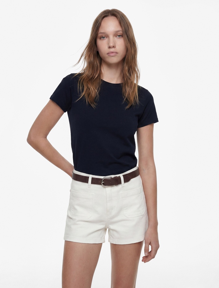  Cep Detaylı Normal Bel Pamuklu Slim Fit Mini Şort