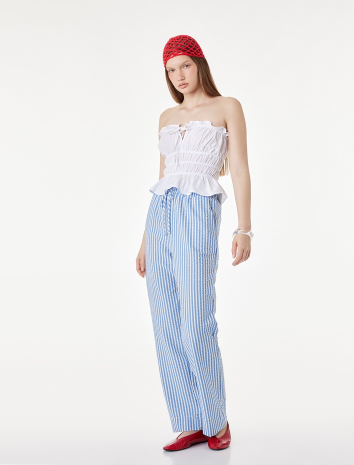  Pamuklu Bağlama Detaylı Büzgülü Straplez Crop Top