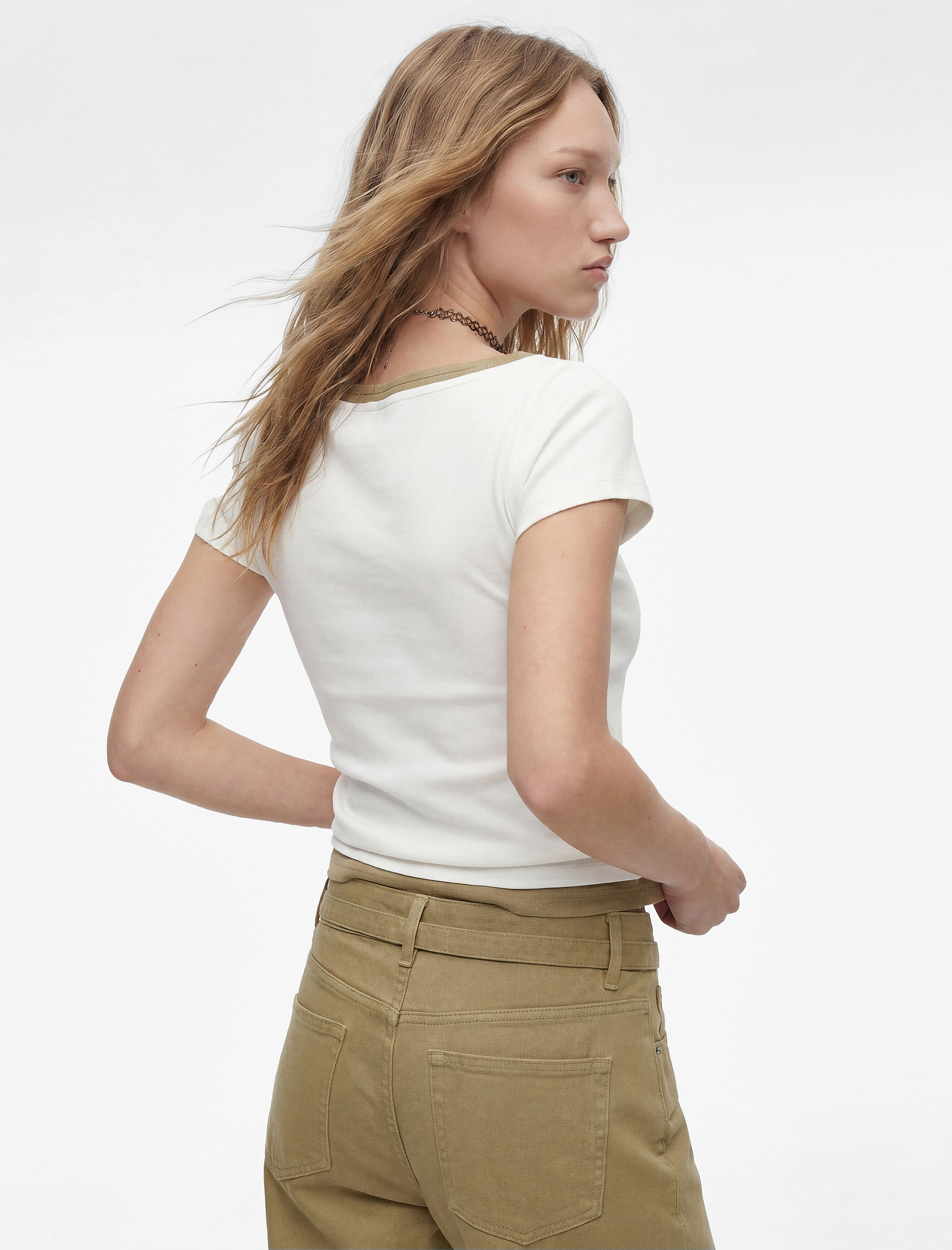   Viskon Kayık İkili Yaka Kısa Kollu Slim Fit Tişört