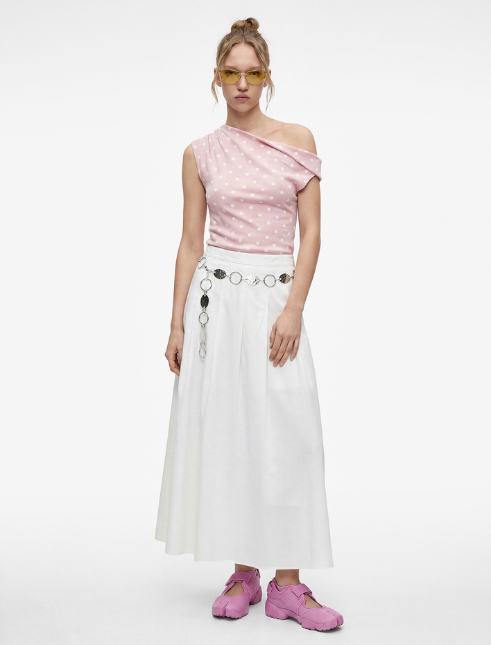  Pamuklu Slim Fit Asimetrik Yaka Kolsuz Puantiyeli Drapeli Bluz