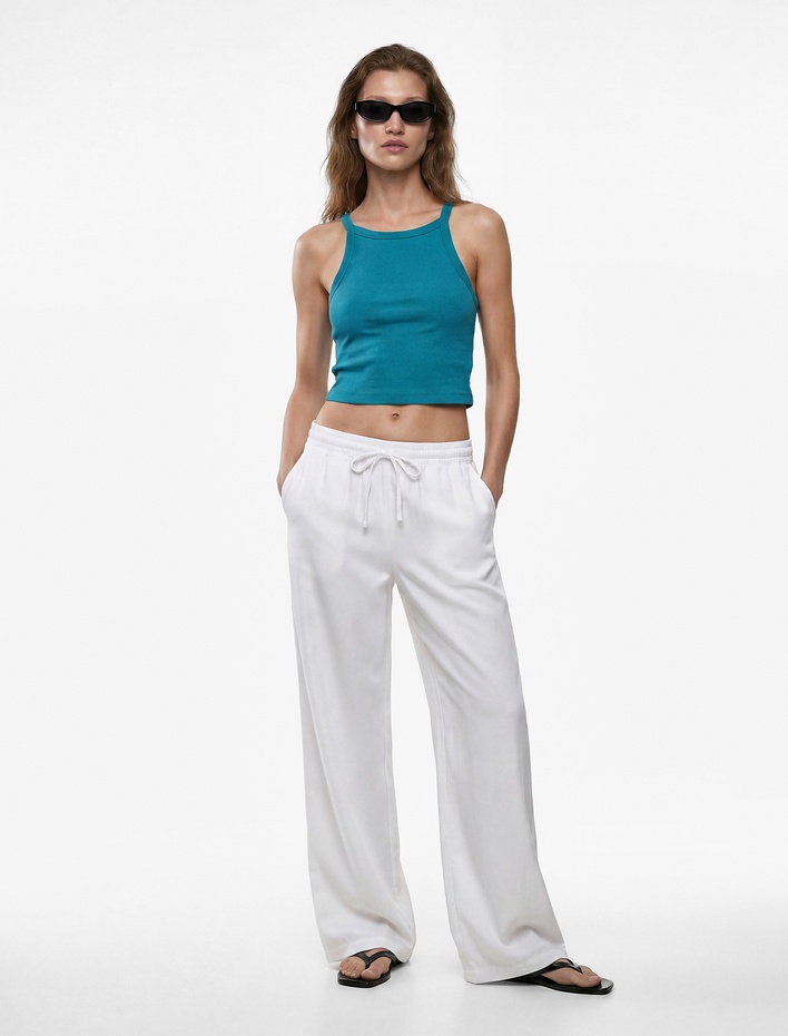  Pamuklu Ribanalı Slim Fit Kolsuz Halter Yaka Crop Top
