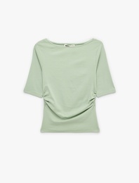 Slim Fit Pamuklu Kayık Yuvarlak Yaka Yarım Kollu Tişört