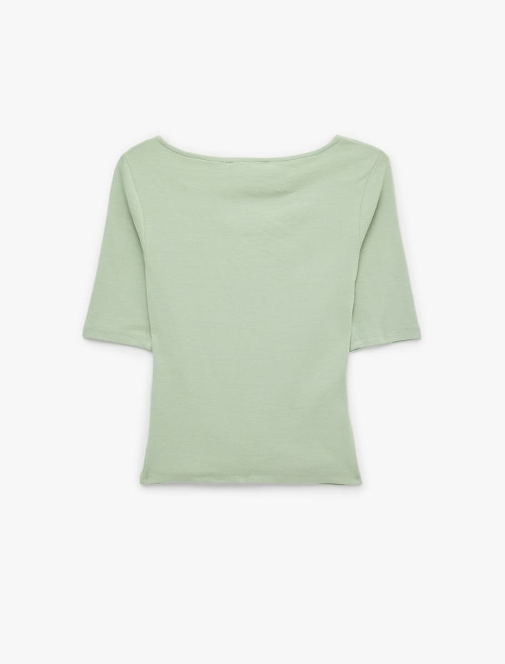  Slim Fit Pamuklu Kayık Yuvarlak Yaka Yarım Kollu Tişört