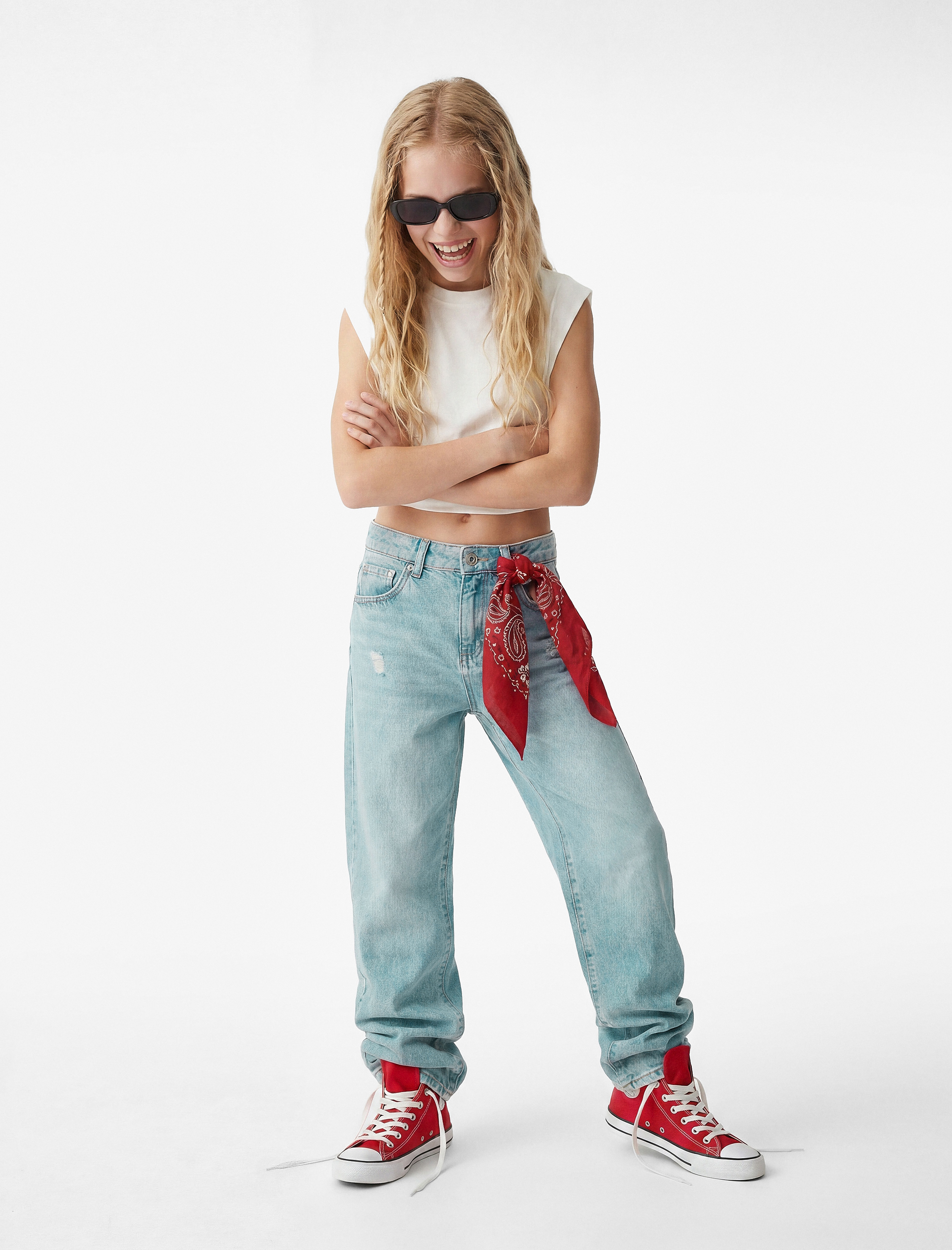  Kız Çocuk Pamuklu Cepli Geniş Paça Denim Pantolon