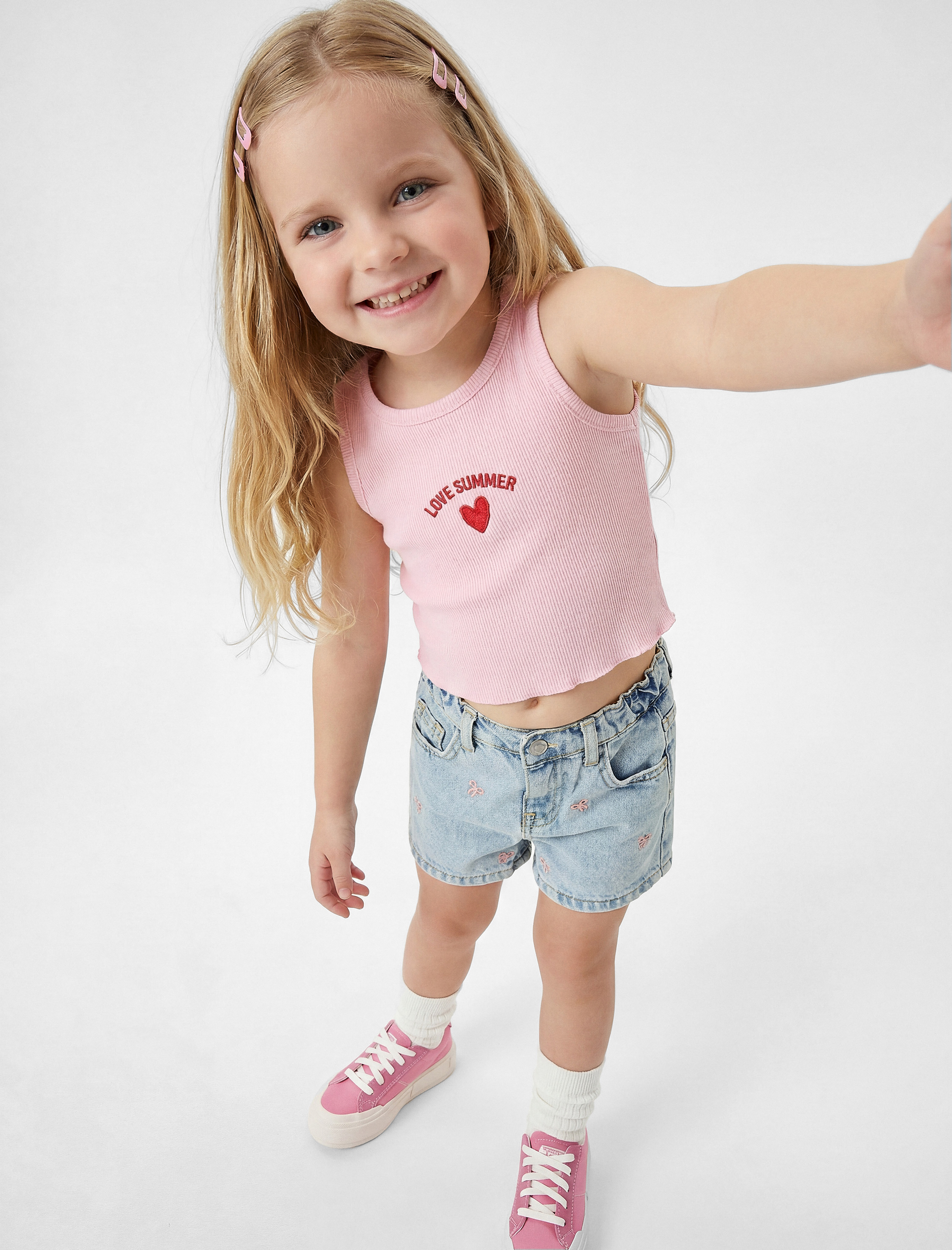  Kız Bebek Fiyonk İşlemeli Cepli Pamuklu Denim Şort