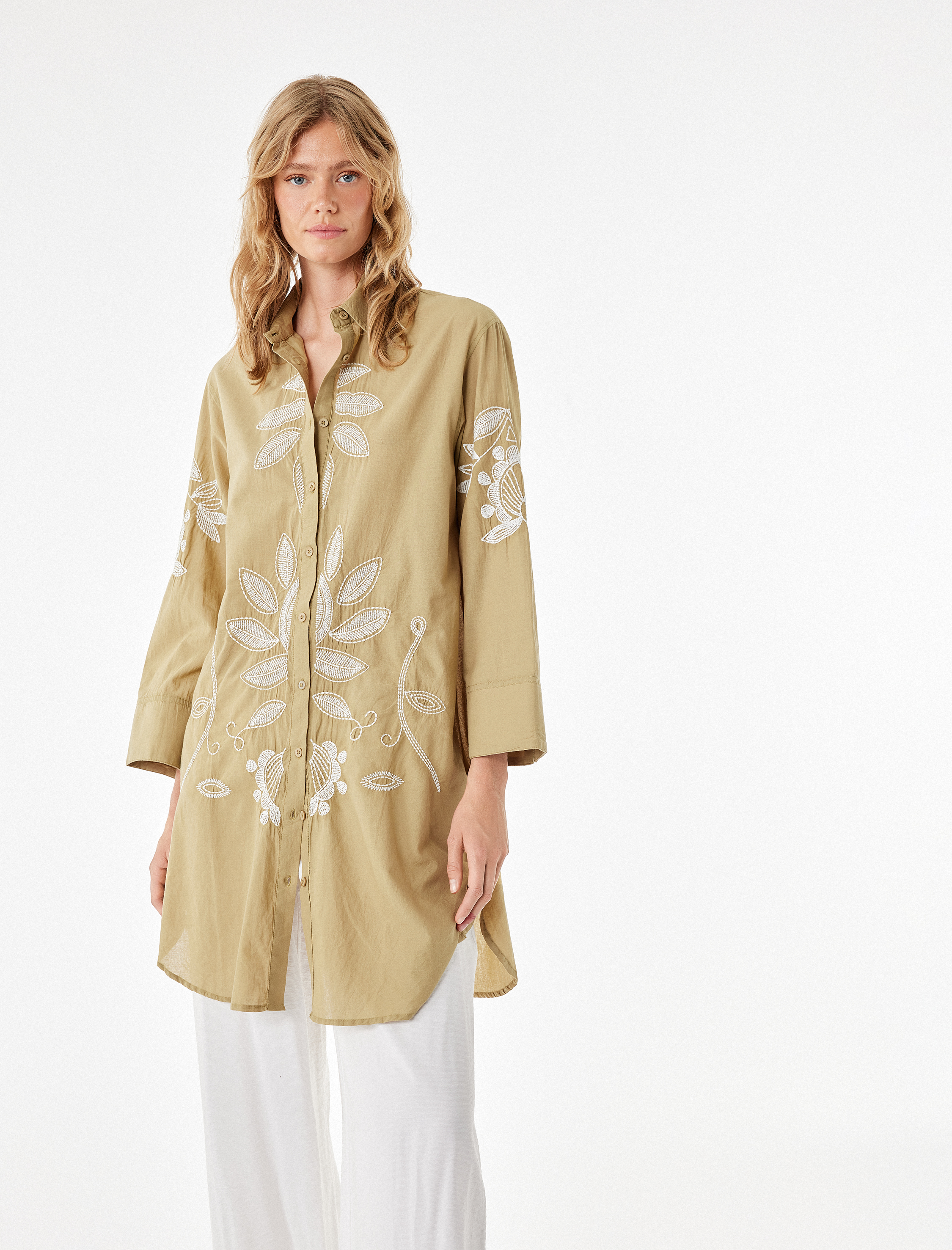   Pamuklu Uzun Kollu Floral Dokulu Nakış Detaylı Oversize Uzun Gömlek Tunik