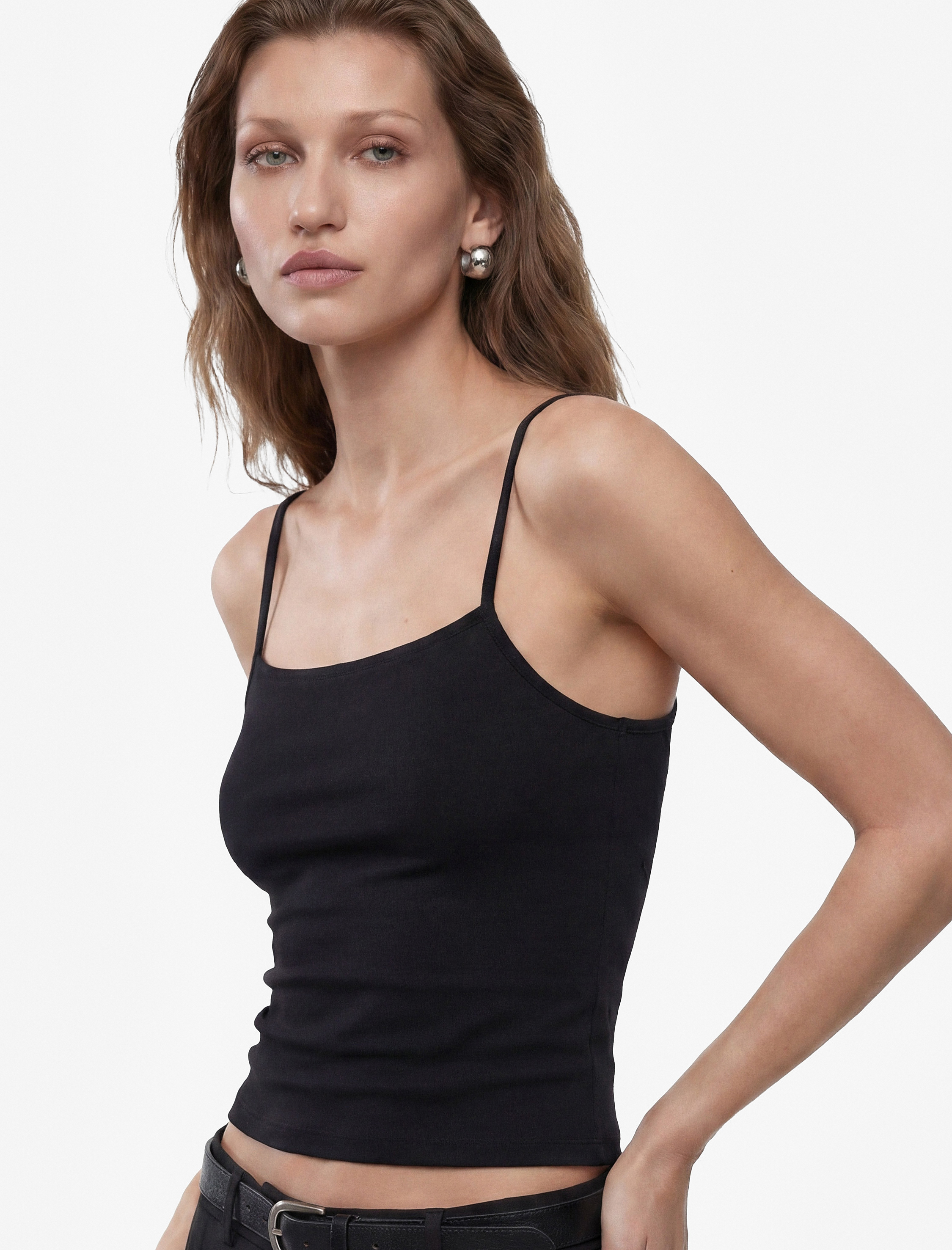   Pamuklu Ribanalı Slim Fit Kare Yaka İp Askılı Atlet Bluz