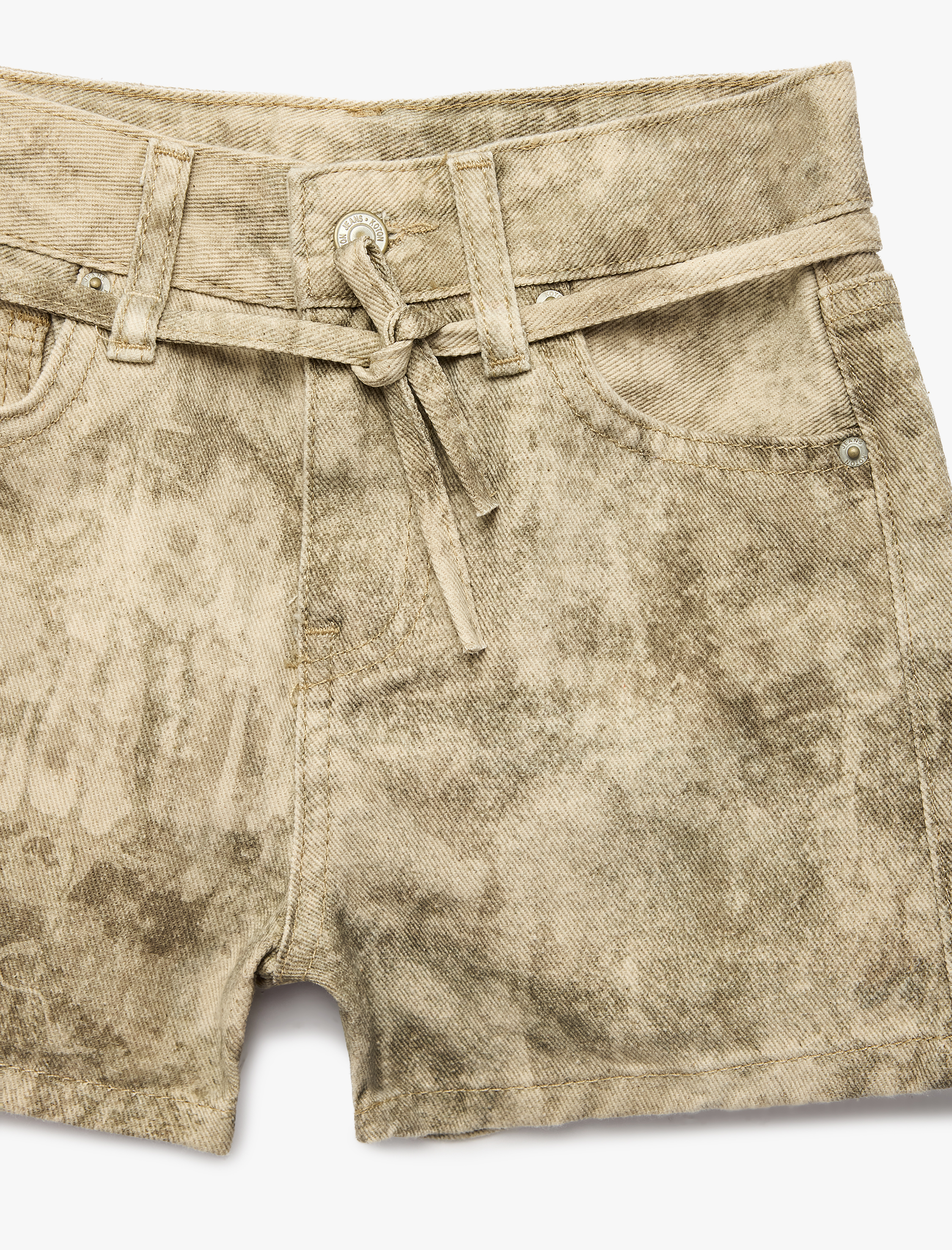  Kız Çocuk Pamuklu Kuşak Detaylı Cepli Desenli Denim Şort