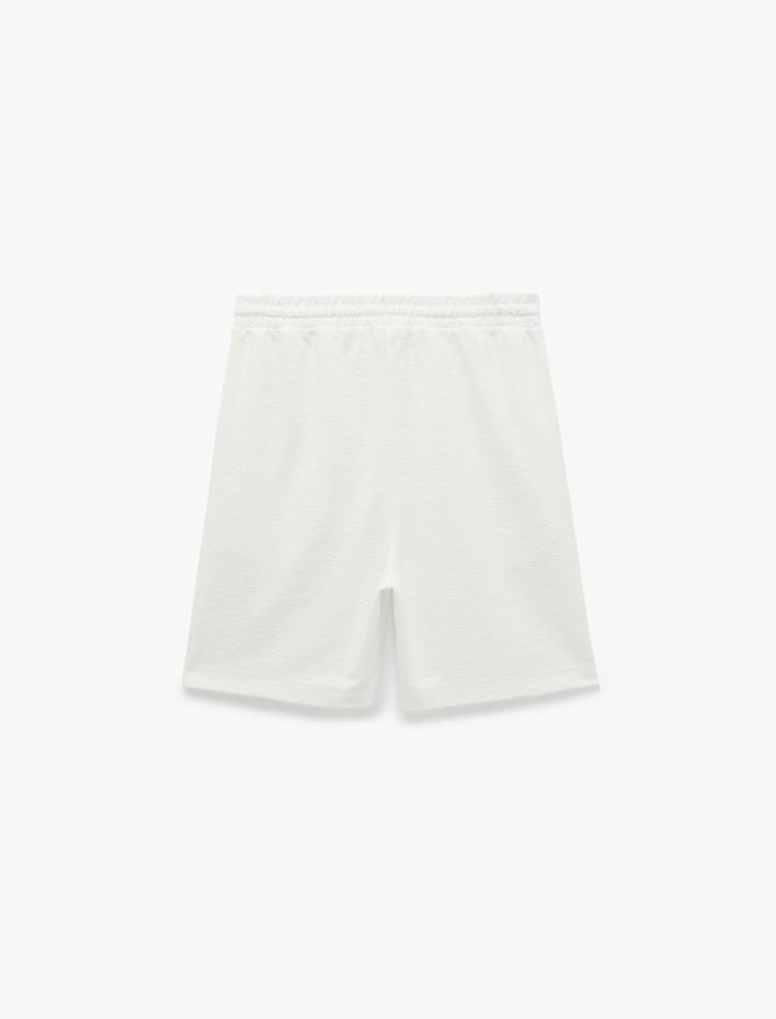 Regular Fit Cepli Bermuda Beli Bağcıklı Şort