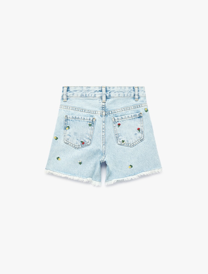 Kız Çocuk Çiçekli Nakış Detaylı Cepli Püsküllü Denim Şort
