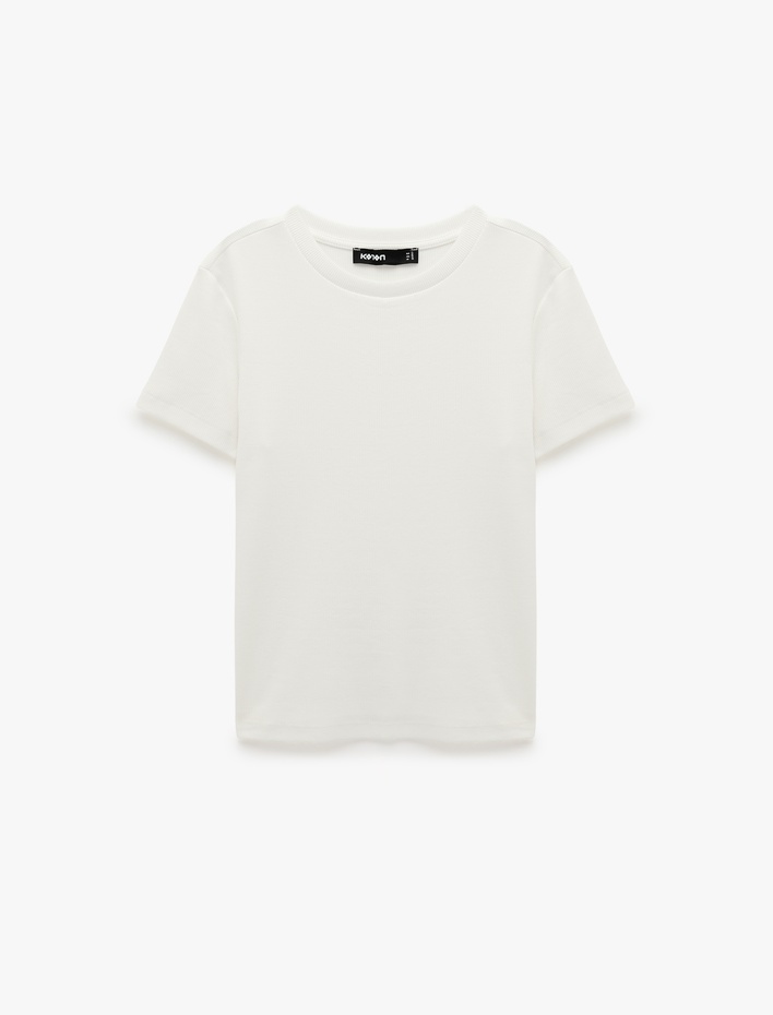  Pamuklu Slim Fit Bisiklet Yaka Kısa Kollu Basic Tişört