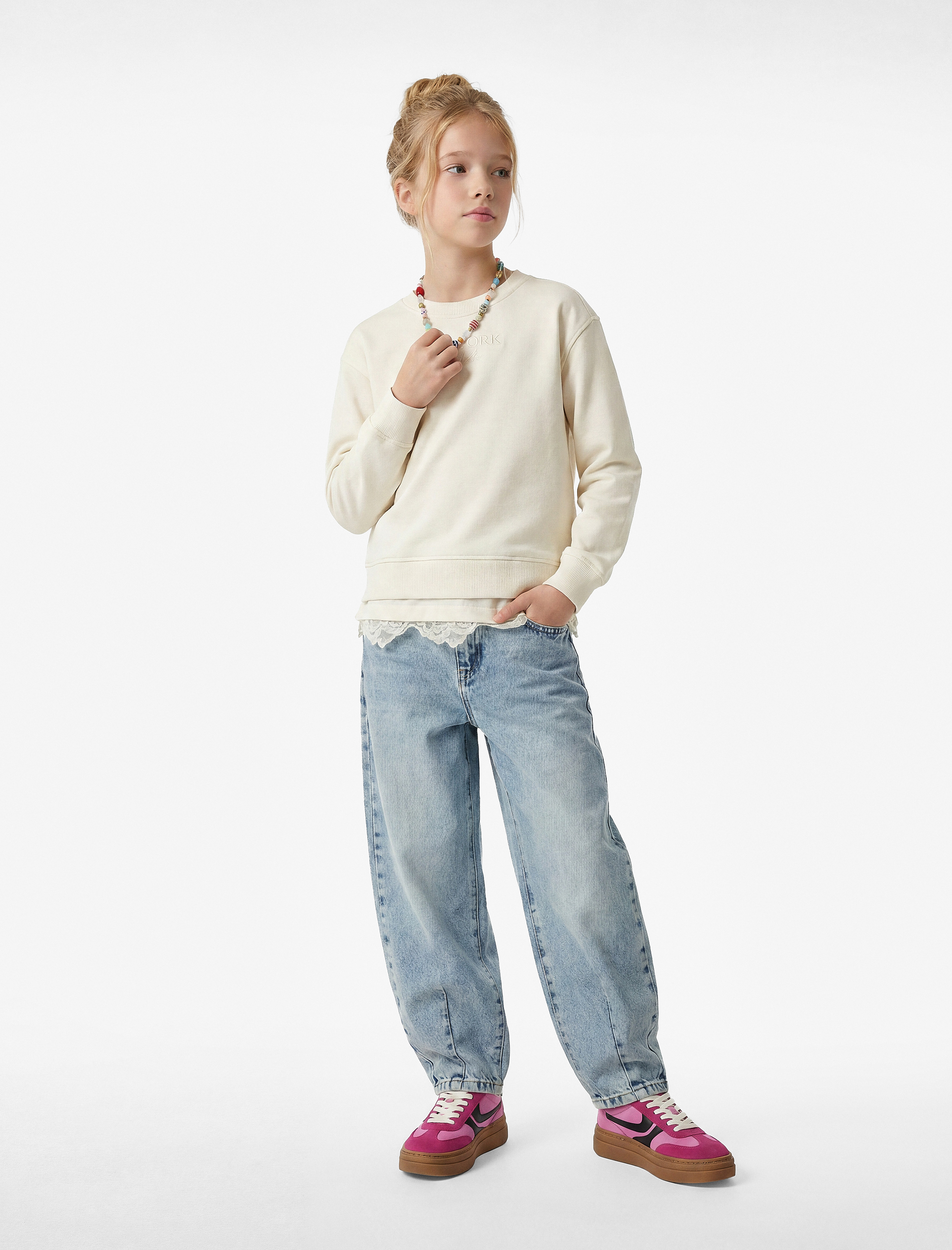  Kız Çocuk Uzun Kollu Bisiklet Yaka Dantel Detaylı Pamuklu Sweatshirt
