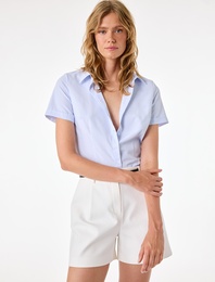 Regular Fit Kısa Kollu Klasik Yaka Düğmeli Çizgili Poplin Gömlek