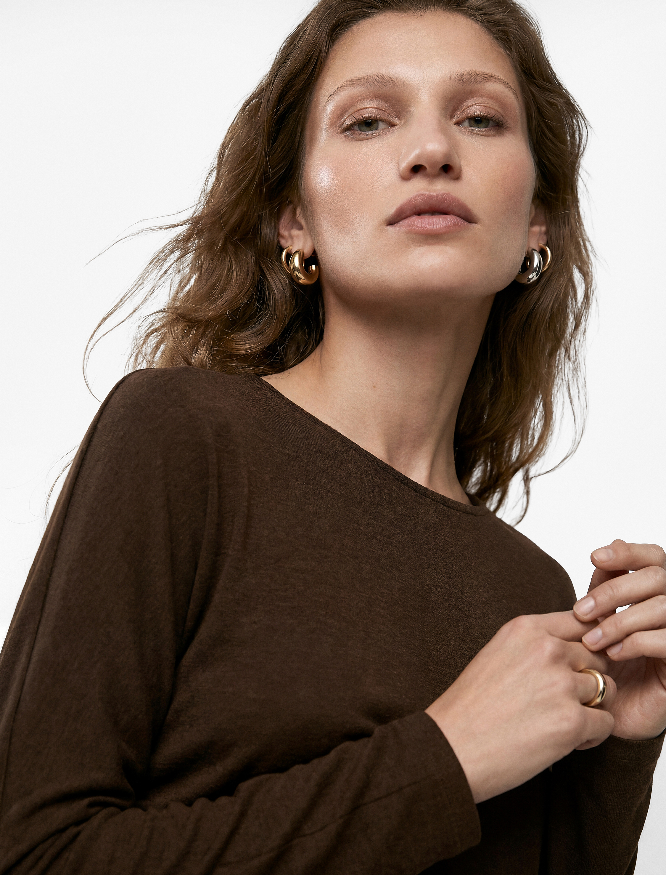   Slim Fit Büzgülü Uzun Kollu Bisiklet Yaka Tişört