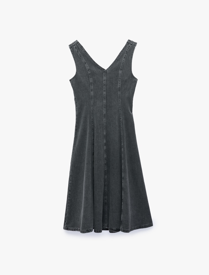  Dikiş Detaylı V Yaka Kolsuz Uzun Denim Elbise