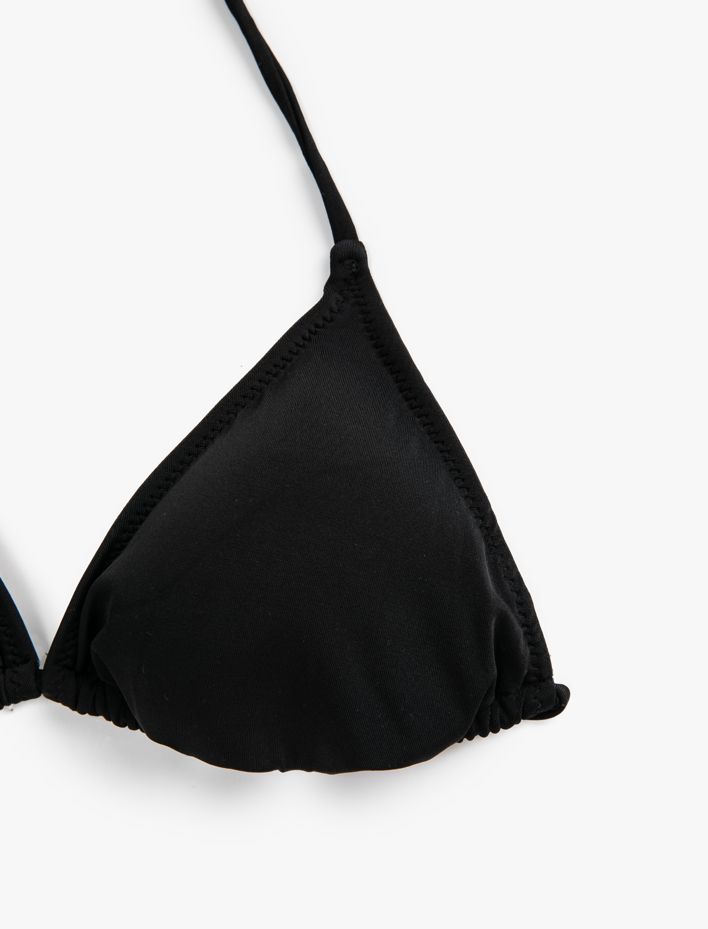   Üçgen Bikini Üstü Basic Kaplı Boyundan Bağlamalı