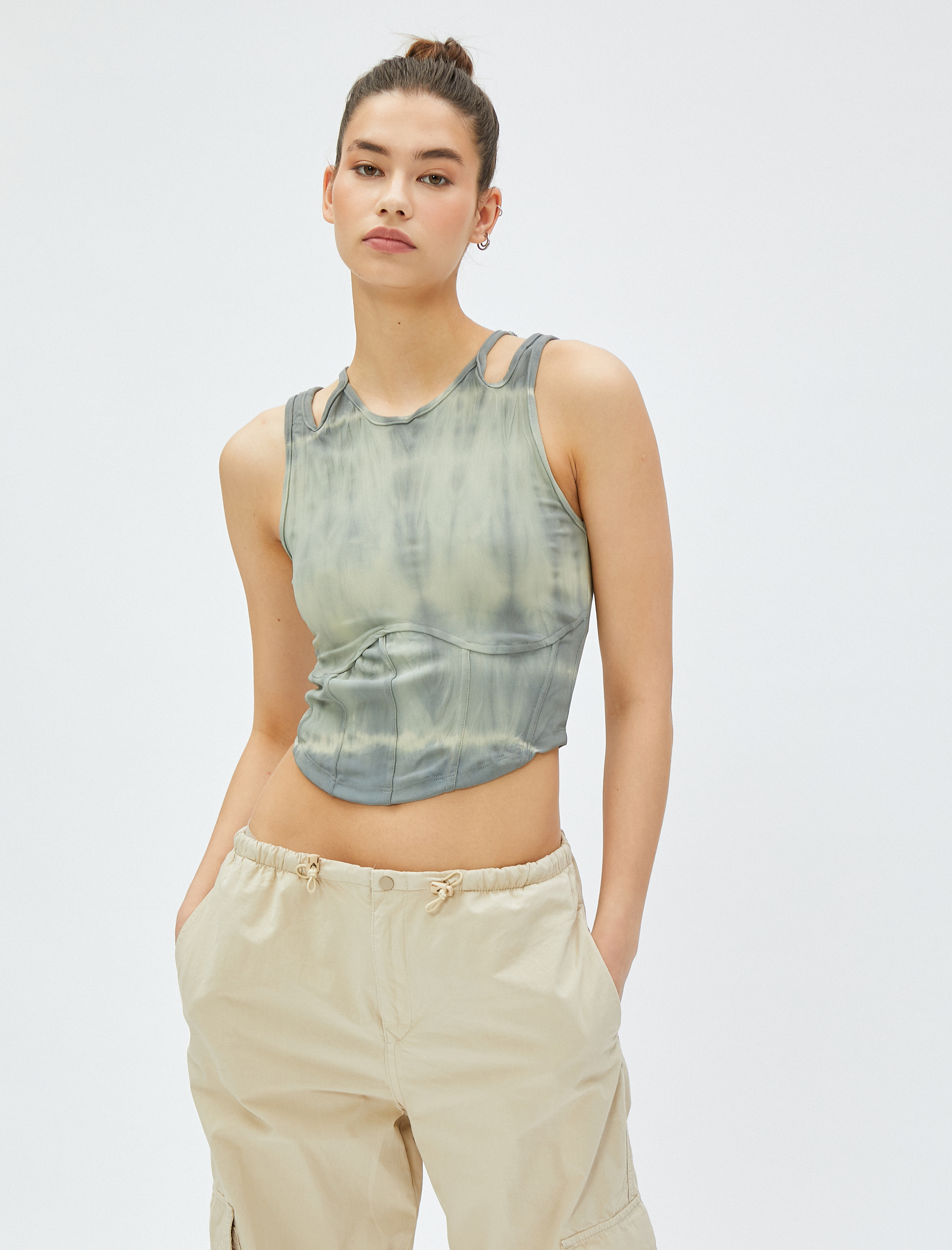   Crop Atlet Korse Pencere Detaylı Batik Desenli