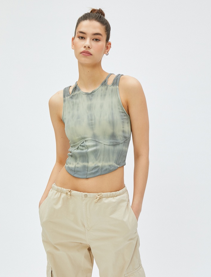  Crop Atlet Korse Pencere Detaylı Batik Desenli