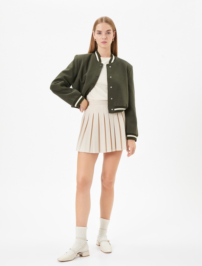  Kolej Ceket Slim Fit Crop Yuvarlak Yaka Çıtçıt Düğme Kapamalı