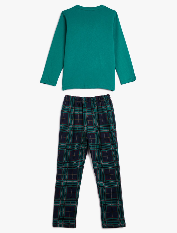 Yılbaşı Temalı Pijama Takımı Baskılı Uzun Kollu Pamuklu