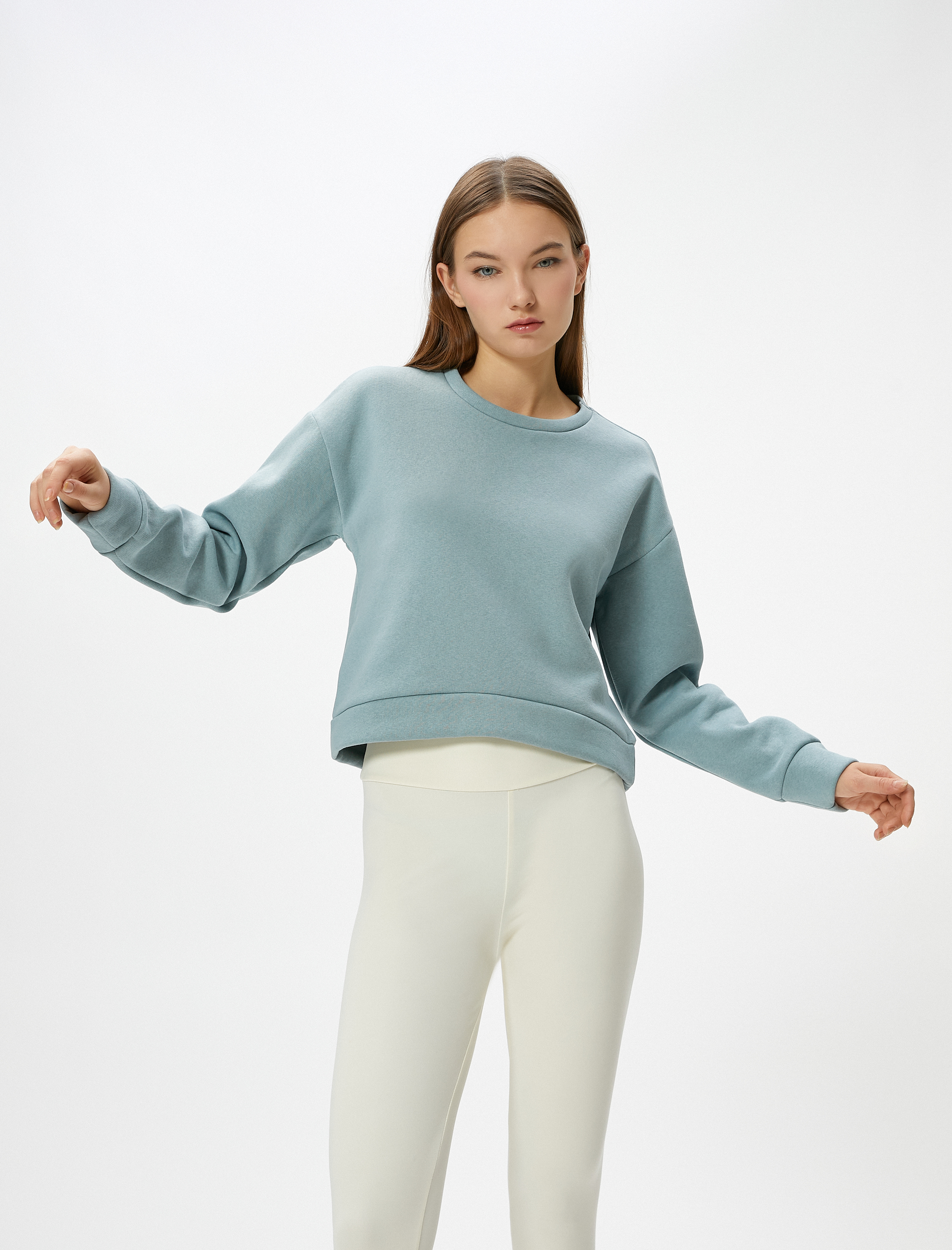   Şardonlu Basic Spor Crop Sweatshirt Rahat Kalıp Pamuklu Bisiklet Yaka Uzun Kollu