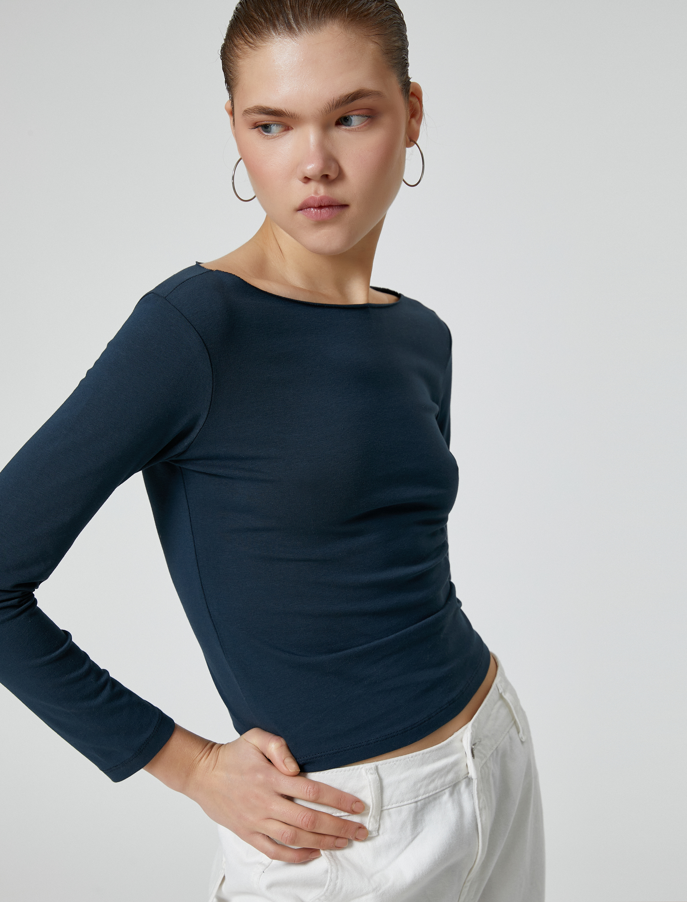   Uzun Kollu Basic Tişört Yuvarlak Yaka Slim Fit Pamuklu