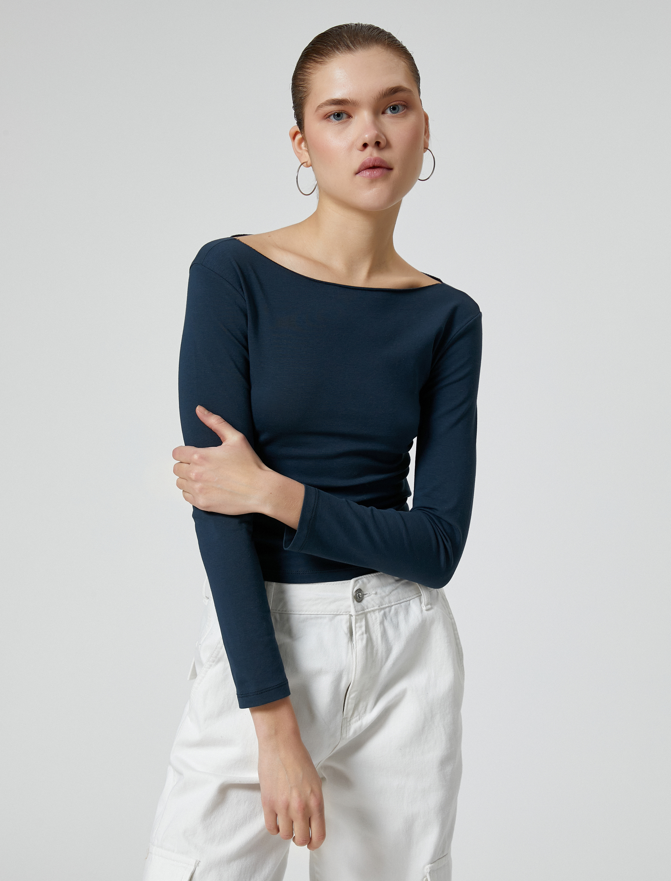   Uzun Kollu Basic Tişört Yuvarlak Yaka Slim Fit Pamuklu